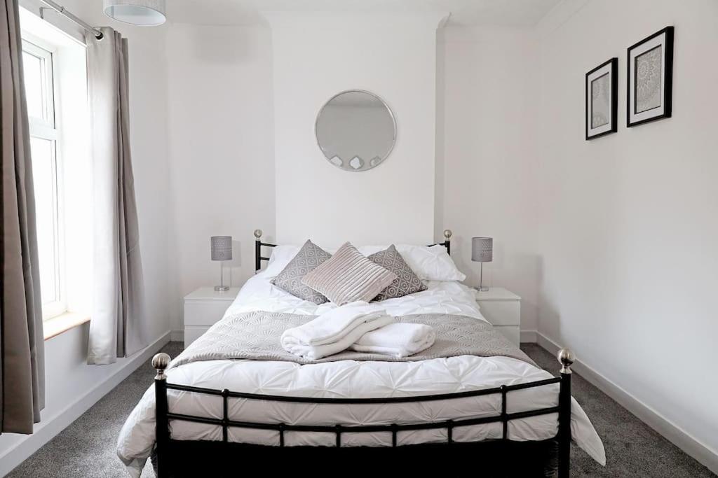 Convenient & Central 2-Bed House NWI Eksteriør bilde
